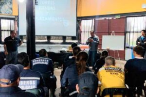 El Radio Club Gualeguaychú realizan un taller de práctica con Bomberos