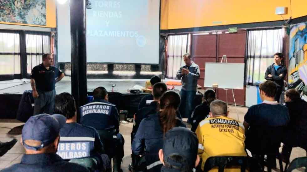 El Radio Club Gualeguaychú realizan un taller de práctica con Bomberos