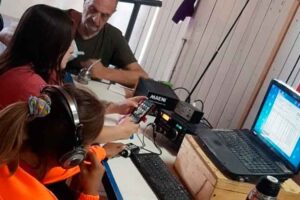 Curso para formar nuevos radioaficionados en General Roca