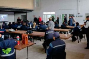 25 Bomberos Voluntarios se recibieron de radioaficionados