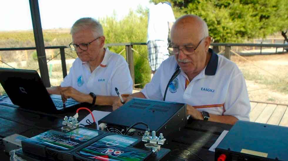 Los radioaficionados del Radioclub CQ Torrevieja activaron parque natural 