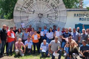 El Radio Club Morón llevo a cabo un examen para radioaficionados