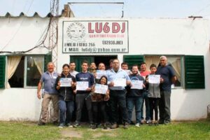 Aspirantes a Radioaficionados Aprueban con Éxito el Curso del Radio Club San Pedro