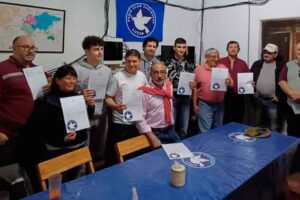 Radio Club Gualeguay: Entrega de Licencias y Renovaciones