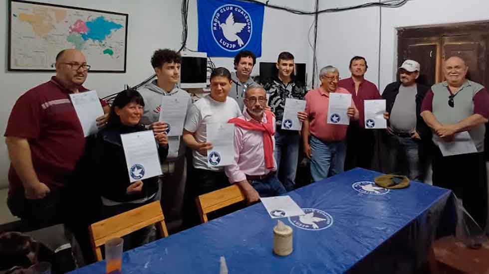 Radio Club Gualeguay: Entrega de Licencias y Renovaciones