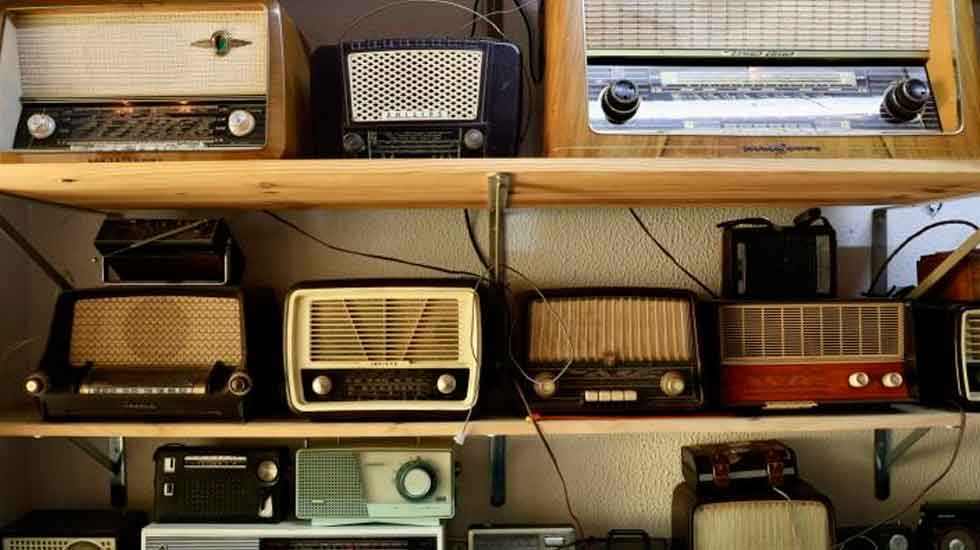 Unión de Radioaficionados de Palma: Radios de museo - Noticias del  Radioaficionado