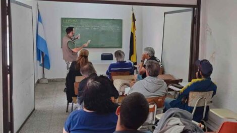 LU5CBA dio inicio al curso 134 para aspirantes a radioaficionados