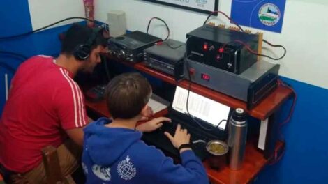 El incansable trabajo educativo de Radioclub Valle Inferior
