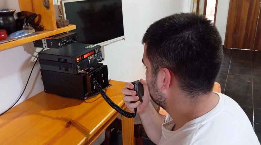 El radioaficionado es el único que puede comunicarse cuando todo lo demás falla