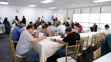 Aspirantes a Radioaficionados realizaron sus pruebas para obtener sus licencias