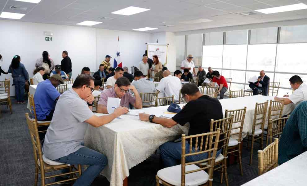 Aspirantes a Radioaficionados realizaron sus pruebas para obtener sus licencias